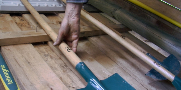 Stockage des outils de jardin